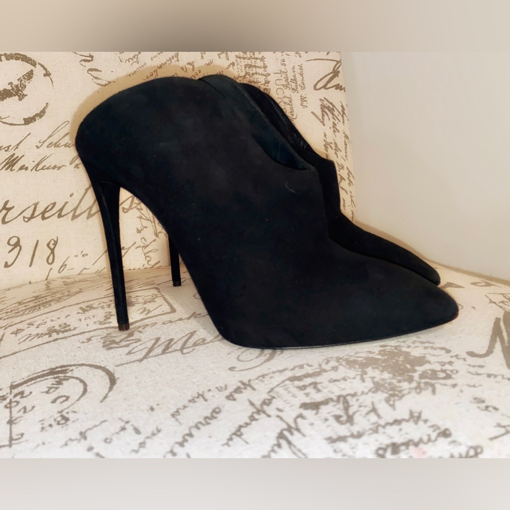 Giuseppe Zanotti black suede booties